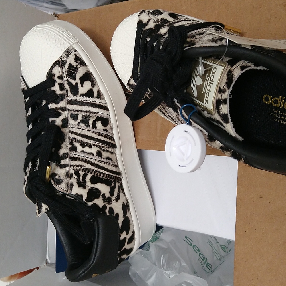 Adidas leopard sneakers 7.5